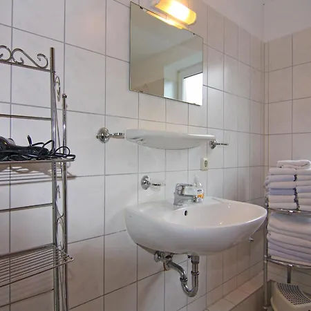 Semesterbostad Schuldt, Behrensdorf, Cleaning Included Behrensdorf