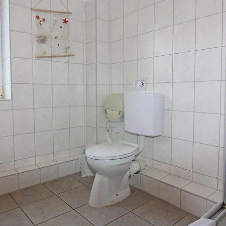 Semesterbostad Schuldt, Behrensdorf, Cleaning Included *